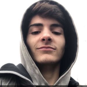 Meet your Posher, Chase